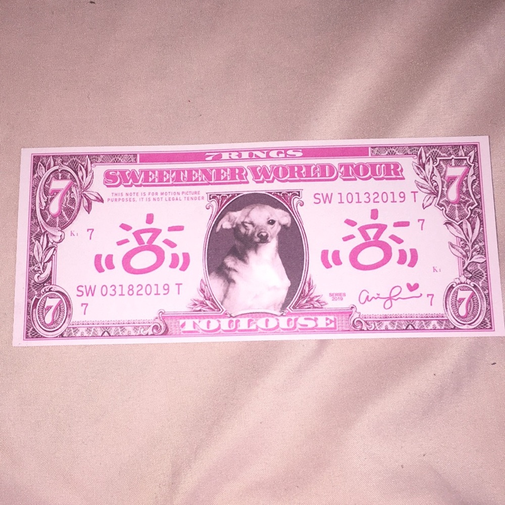 ARIANA GRANDE 7 RINGS BILL